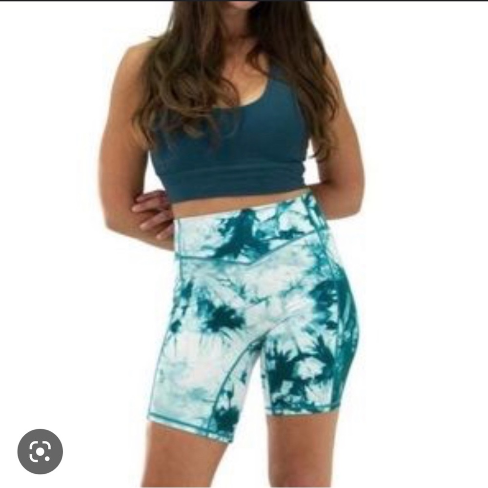Balance athletica / vitality Oasis Rider shorts size L in teal - Picture 1 of 8
